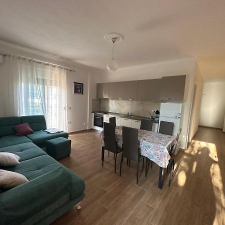 Vlora Central & Comfy Apartment Экстерьер фото