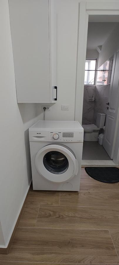 Vlora Central & Comfy Apartment Экстерьер фото