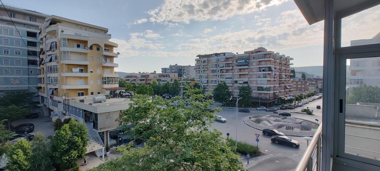 Vlora Central & Comfy Apartment Экстерьер фото