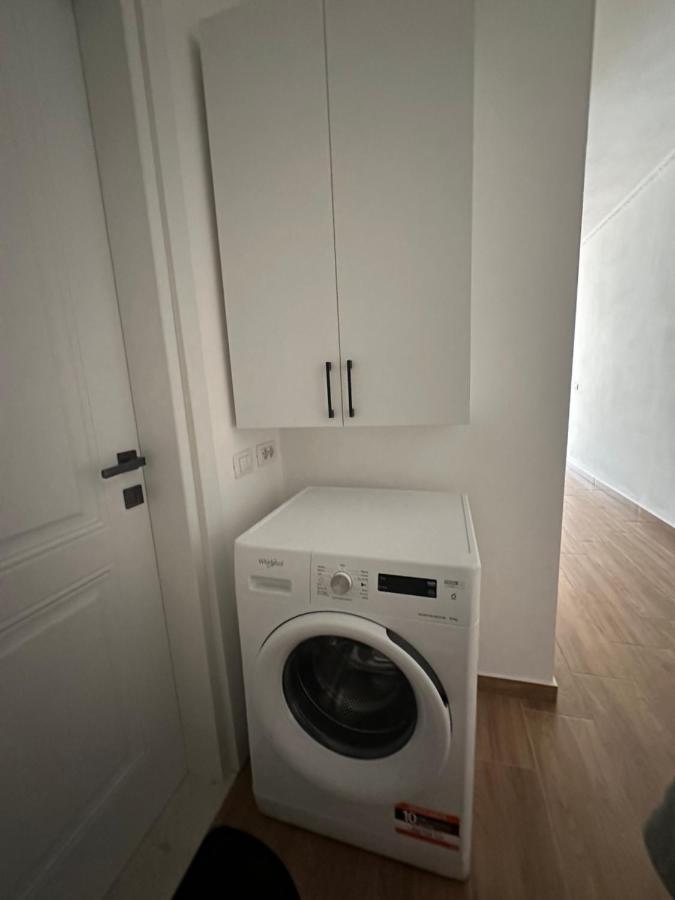 Vlora Central & Comfy Apartment Экстерьер фото