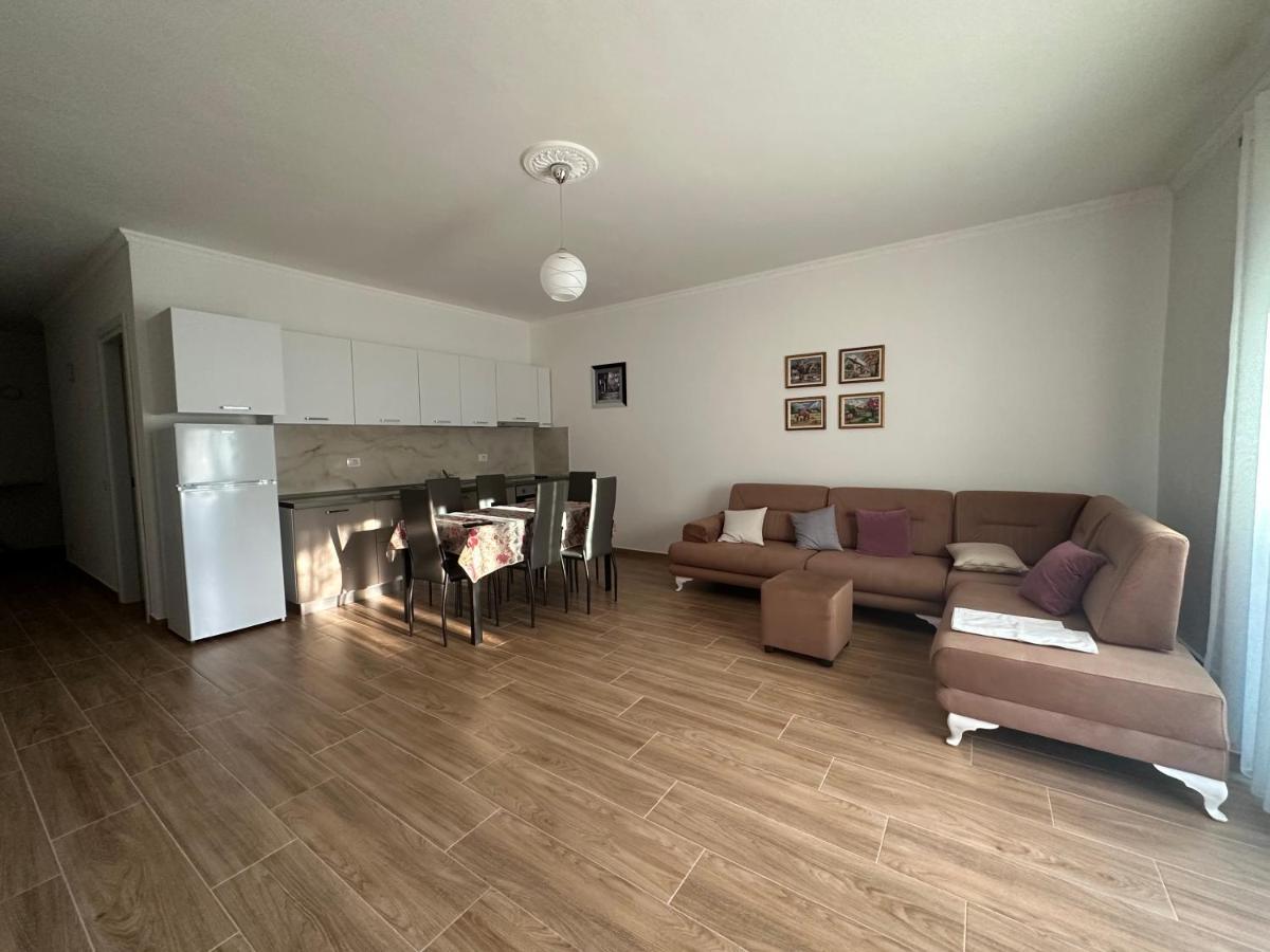 Vlora Central & Comfy Apartment Экстерьер фото