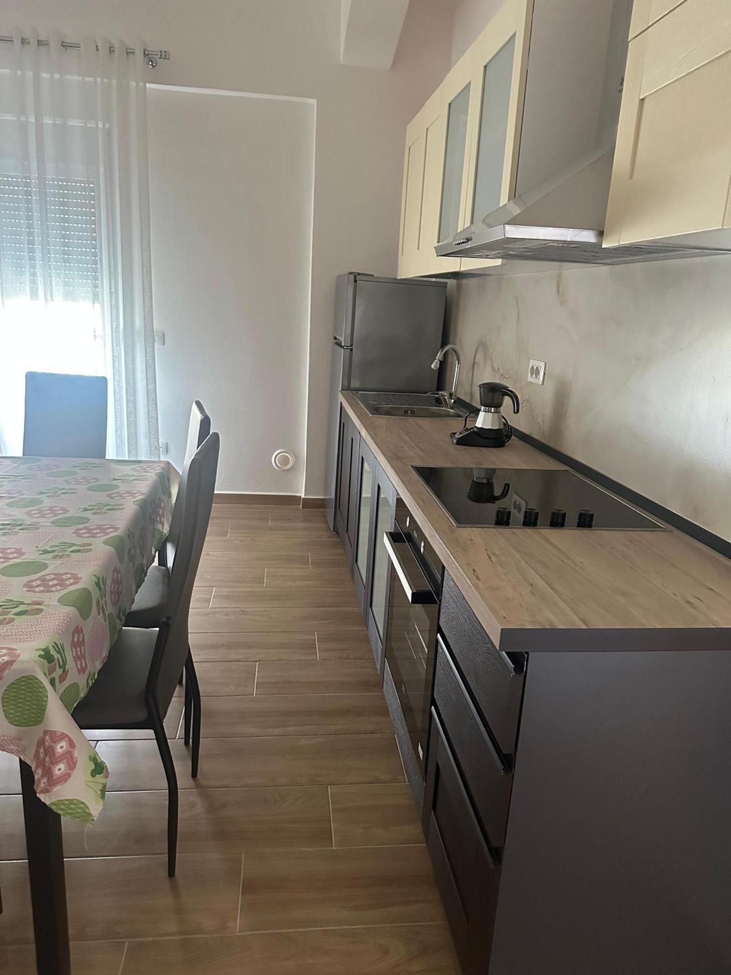 Vlora Central & Comfy Apartment Экстерьер фото